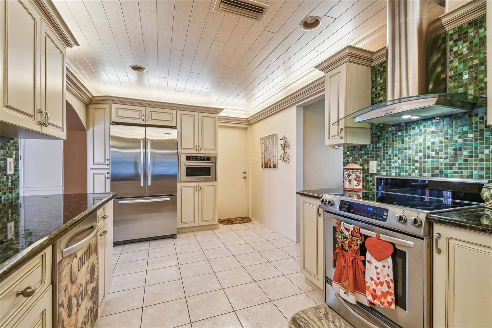 Image 6 of 30 For 9548 141st Street