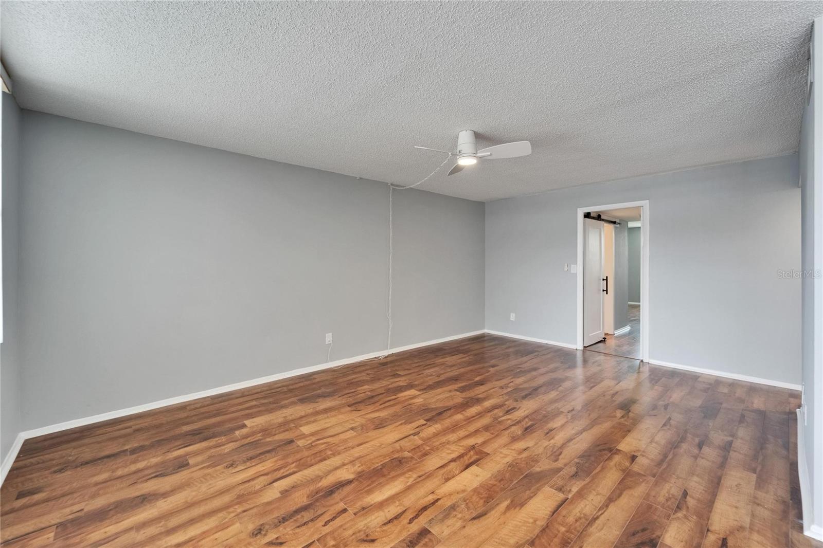 Image 10 of 52 For 4895 Bay Street Ne 207