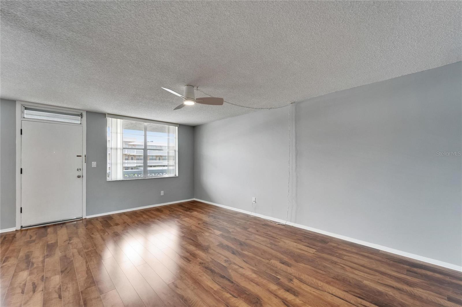 Image 13 of 52 For 4895 Bay Street Ne 207