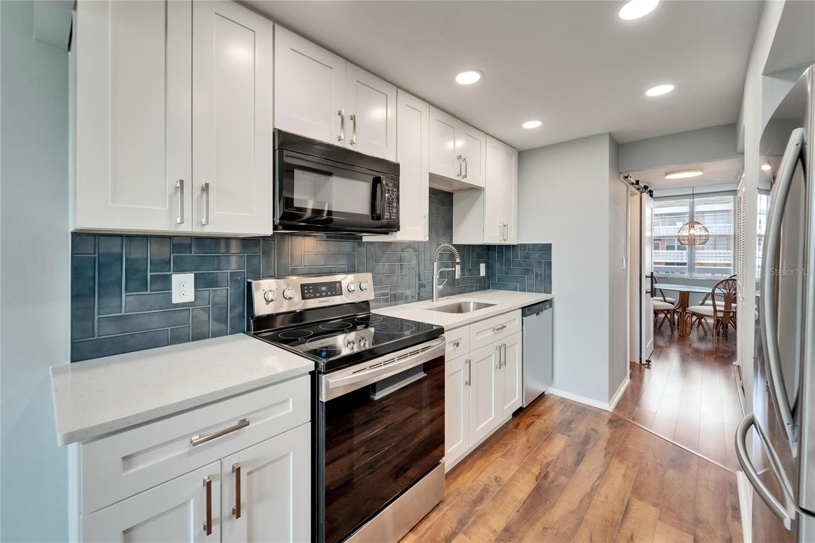 Image 25 of 52 For 4895 Bay Street Ne 207