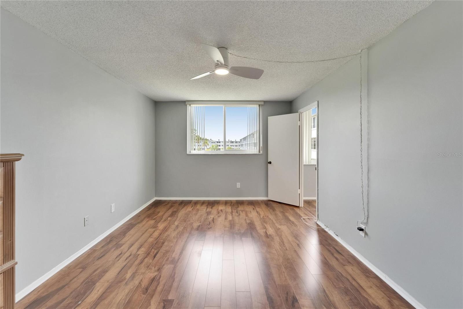 Image 34 of 52 For 4895 Bay Street Ne 207