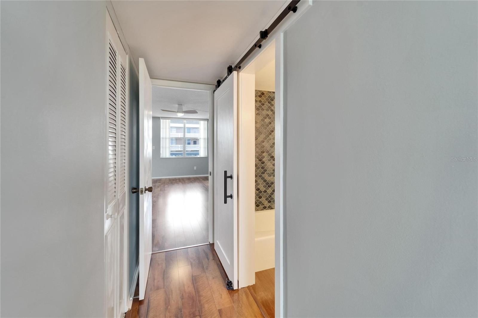 Image 35 of 52 For 4895 Bay Street Ne 207