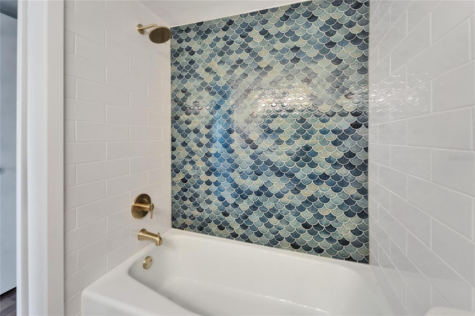 Image 38 of 52 For 4895 Bay Street Ne 207
