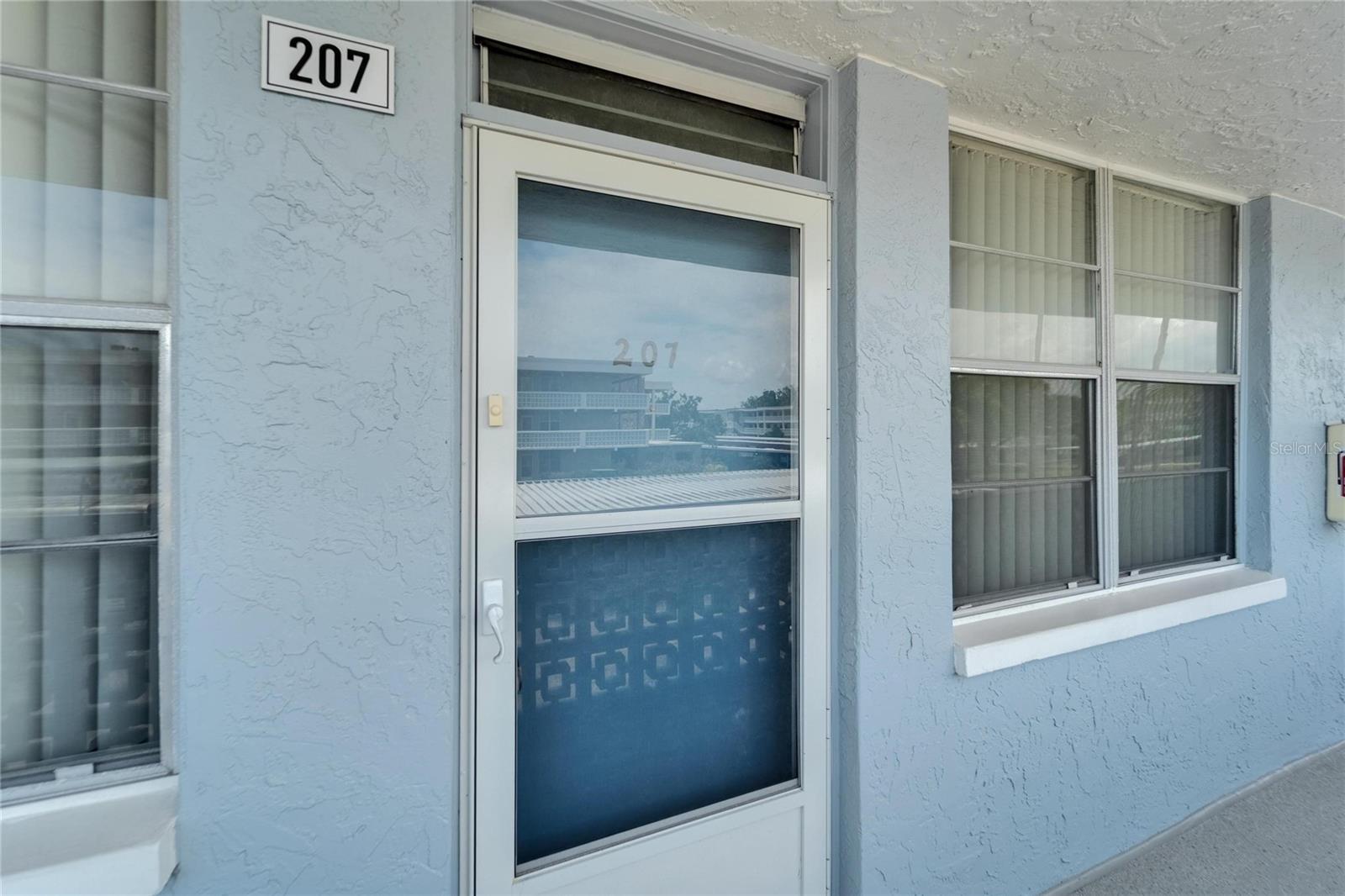Image 4 of 52 For 4895 Bay Street Ne 207