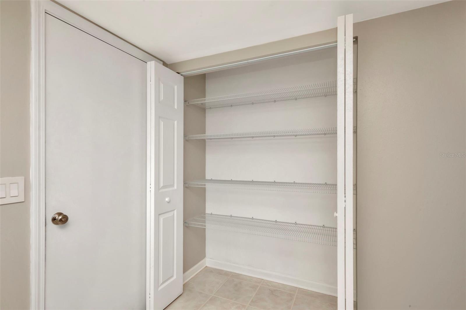 Image 4 of 14 For 1621 Crossridge Drive