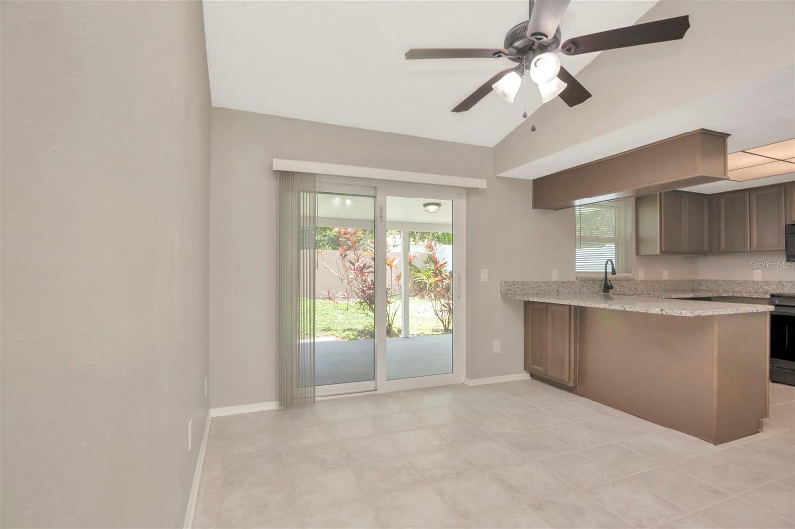 Image 6 of 14 For 1621 Crossridge Drive