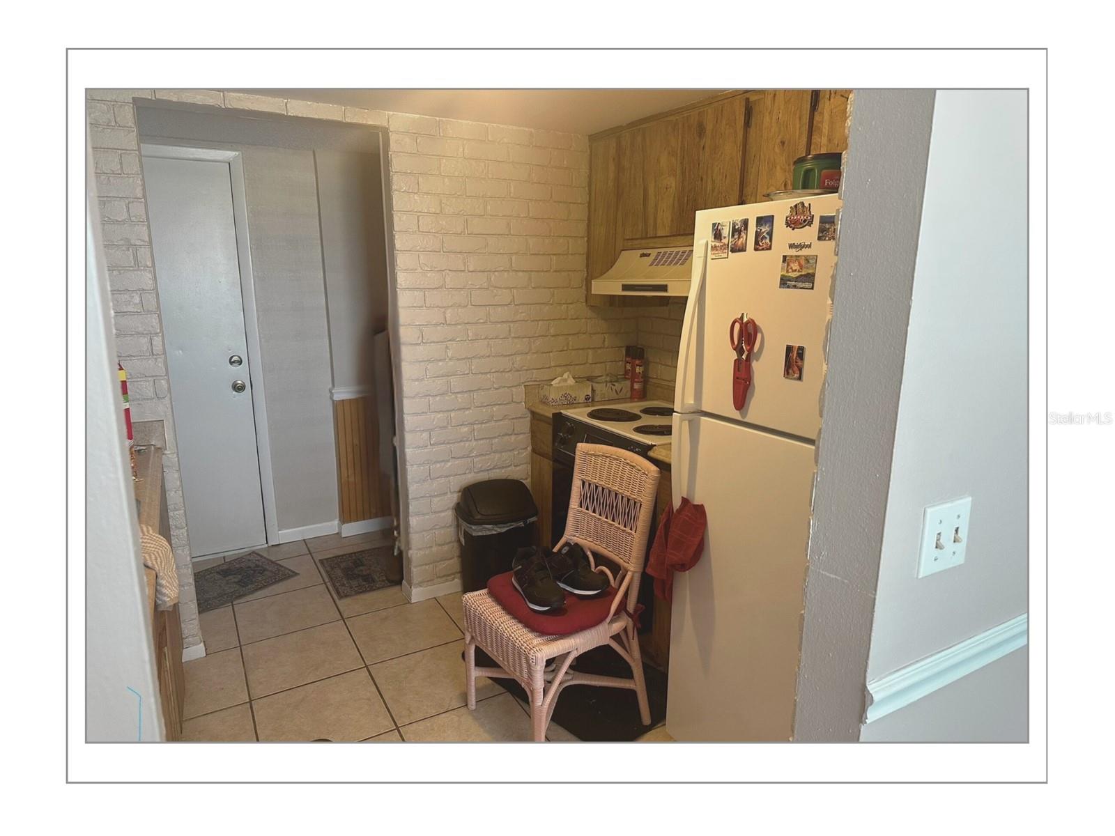 Image 7 of 12 For 5541 Bay Boulevard 405