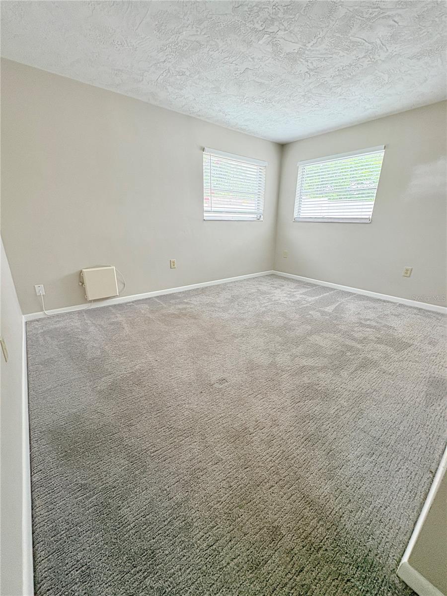 Image 13 of 17 For 742 Barbara Street