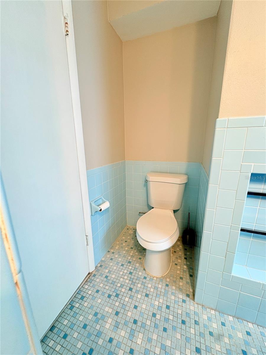 Image 15 of 17 For 742 Barbara Street