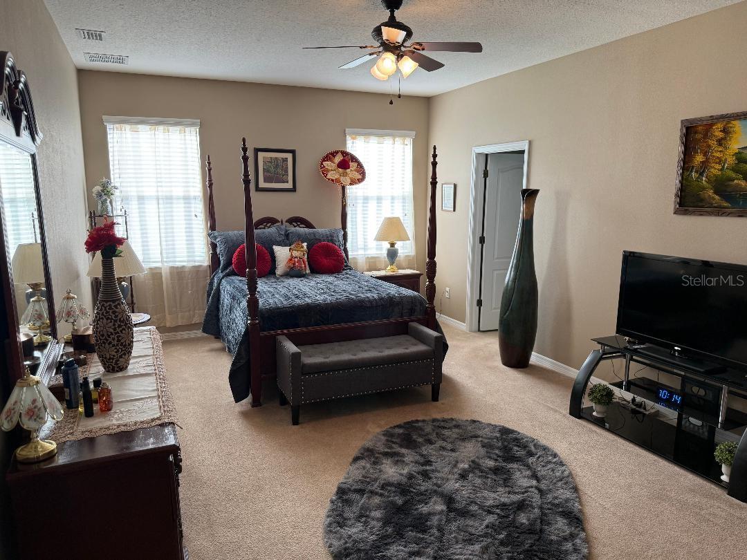 Image 7 of 22 For 12231 Fairlawn Drive