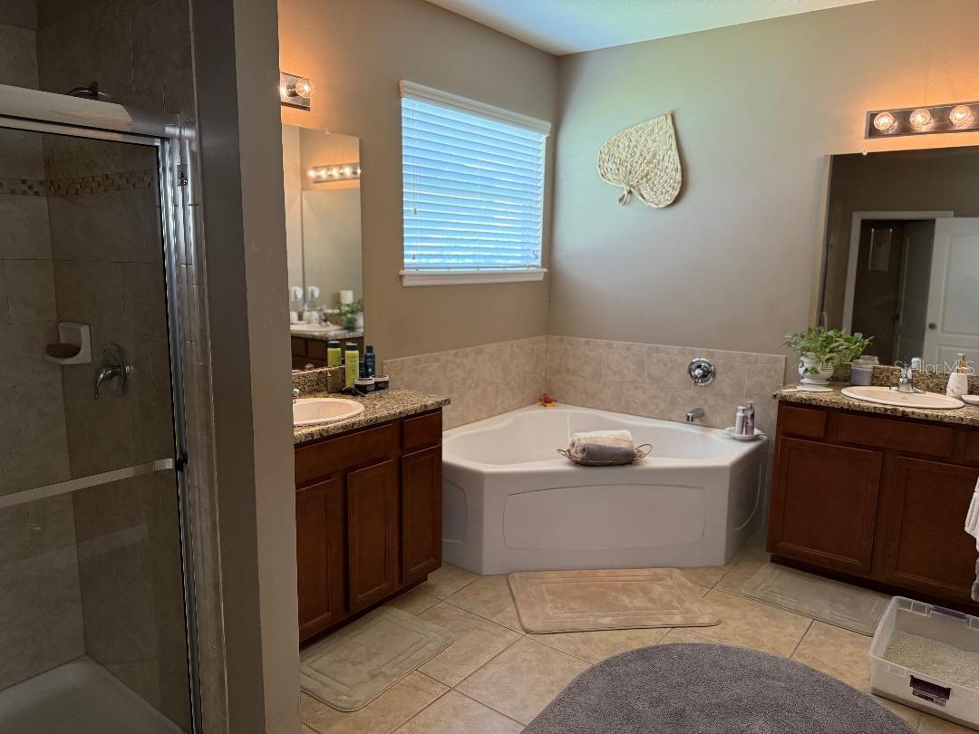 Image 8 of 22 For 12231 Fairlawn Drive