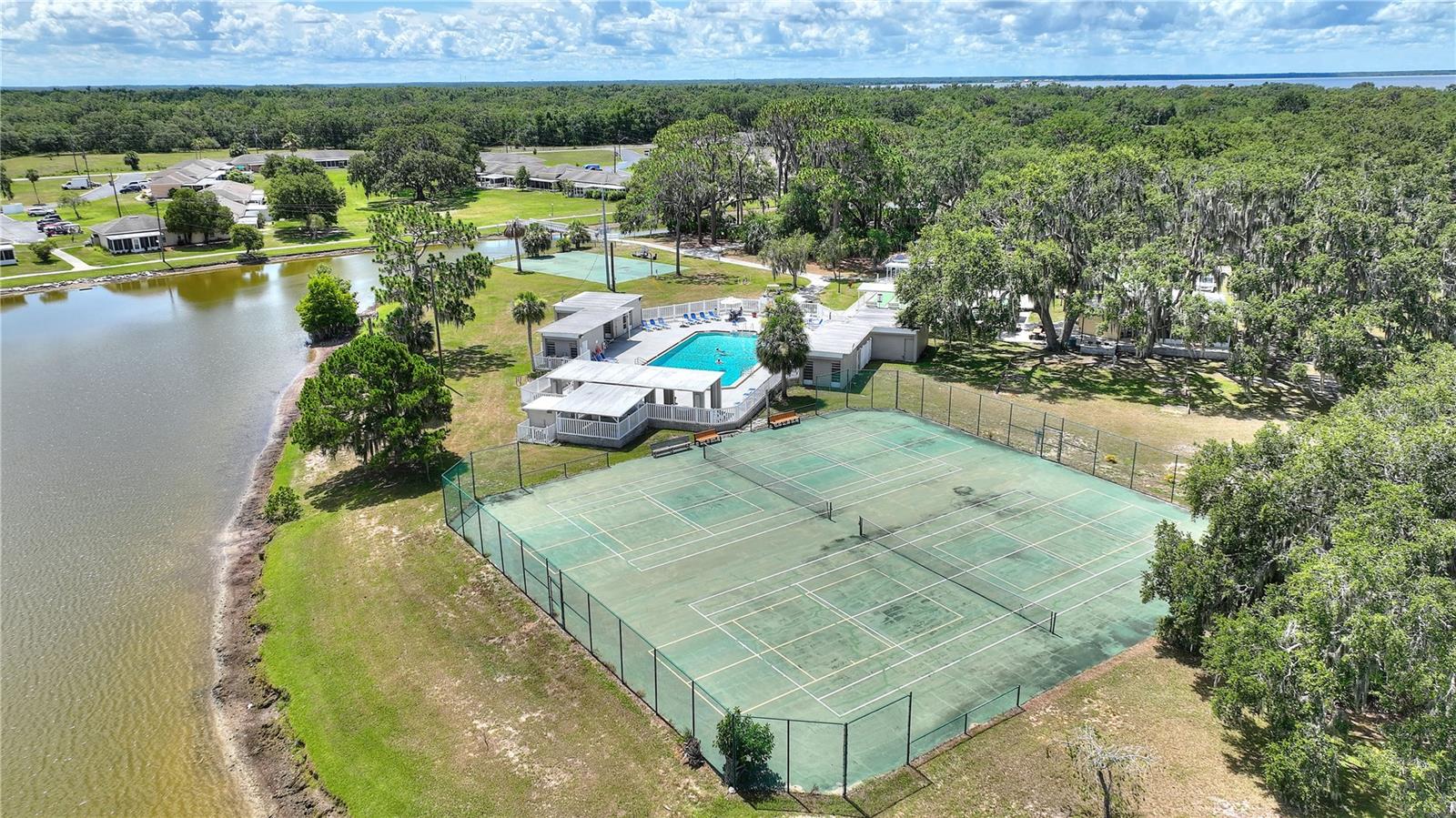 Image 45 of 71 For 4711 Club Circle