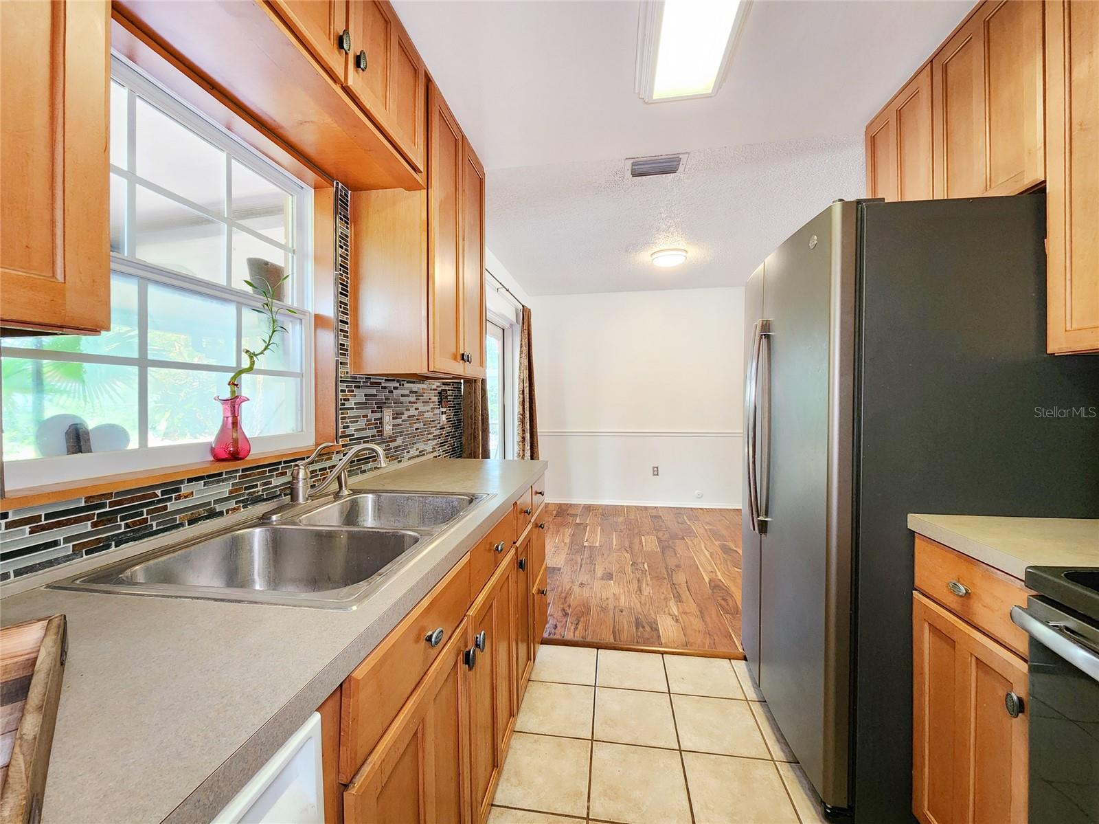 Image 12 of 46 For 3304 Alamar Street