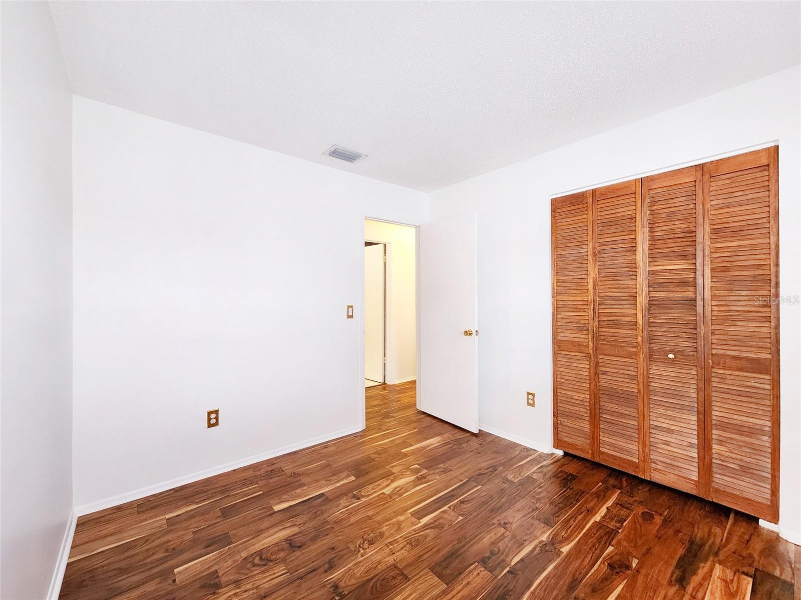 Image 16 of 46 For 3304 Alamar Street