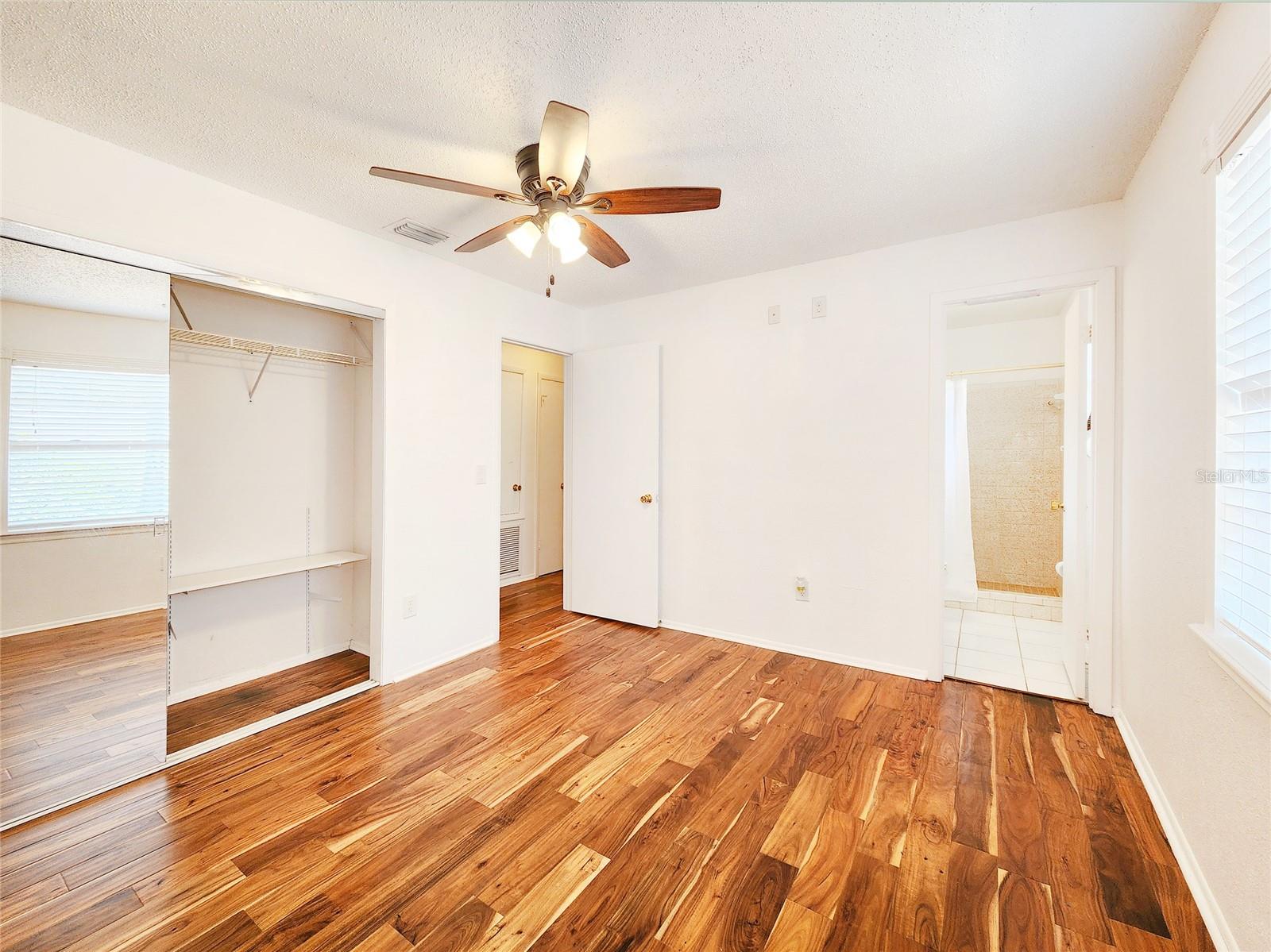 Image 21 of 46 For 3304 Alamar Street