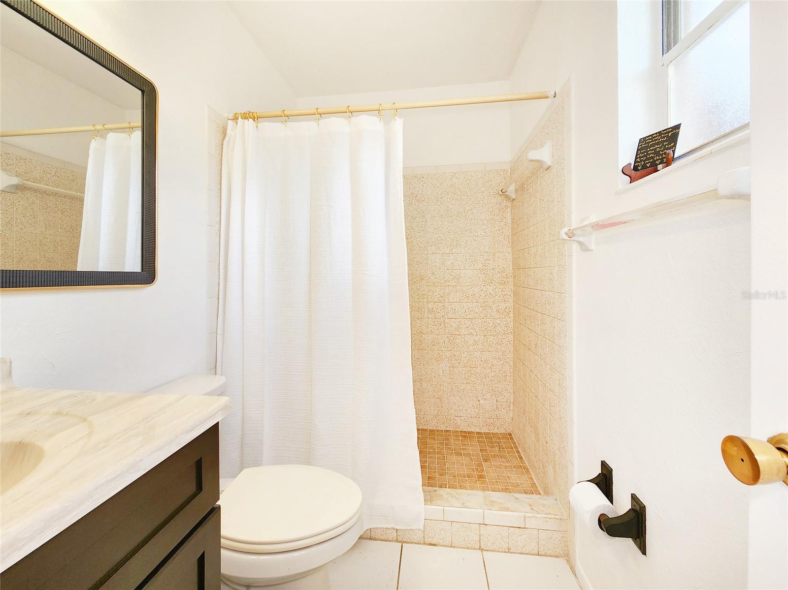 Image 22 of 46 For 3304 Alamar Street