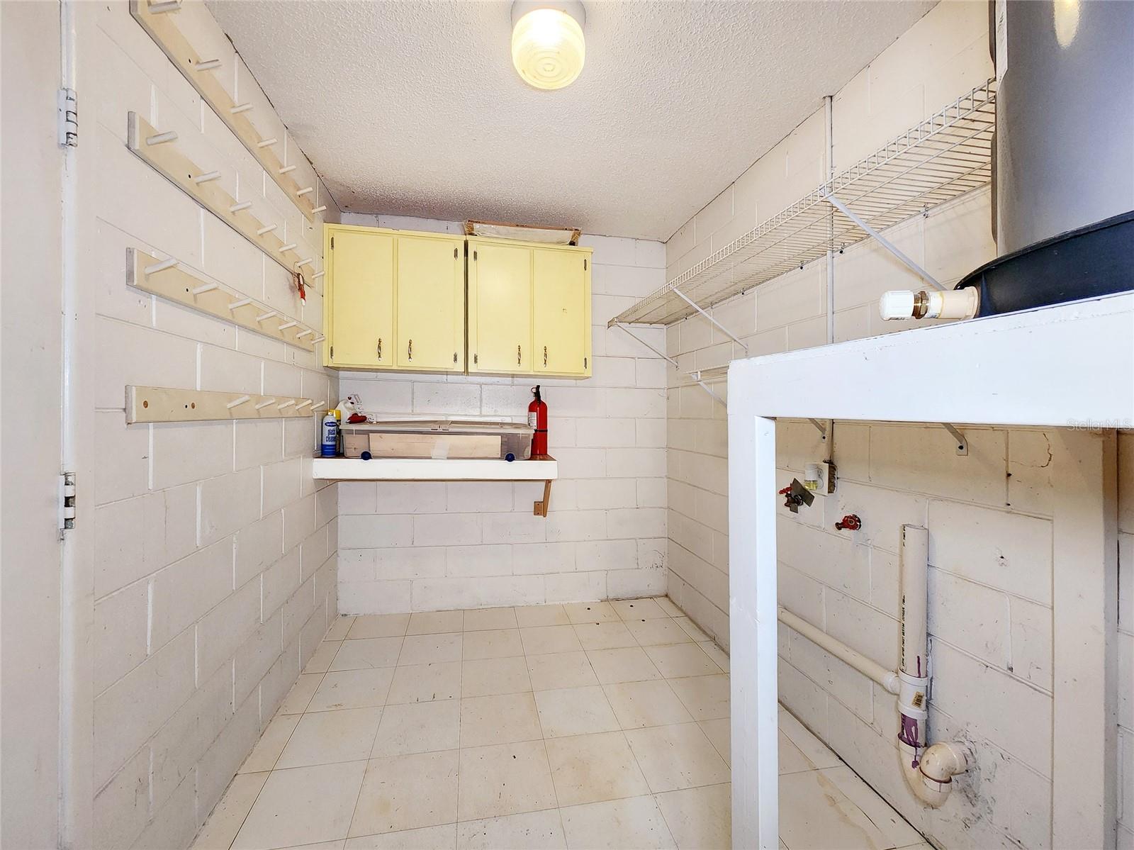 Image 40 of 46 For 3304 Alamar Street