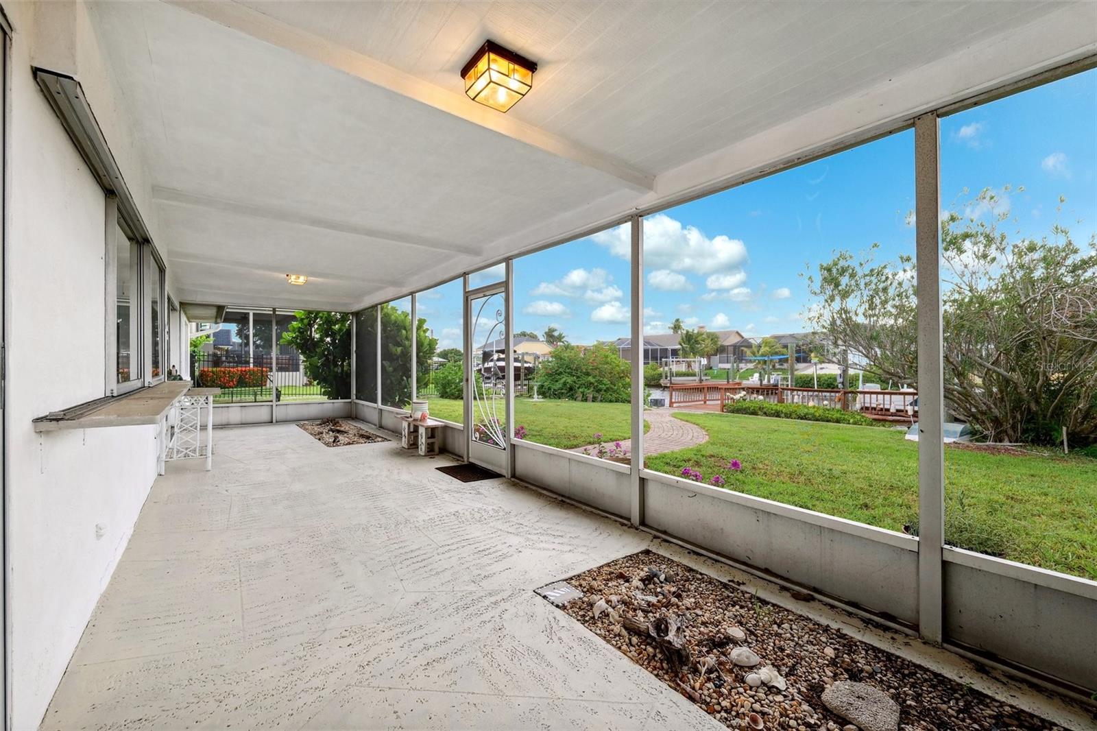Listing photo id 30 for 6521 Bimini Court
