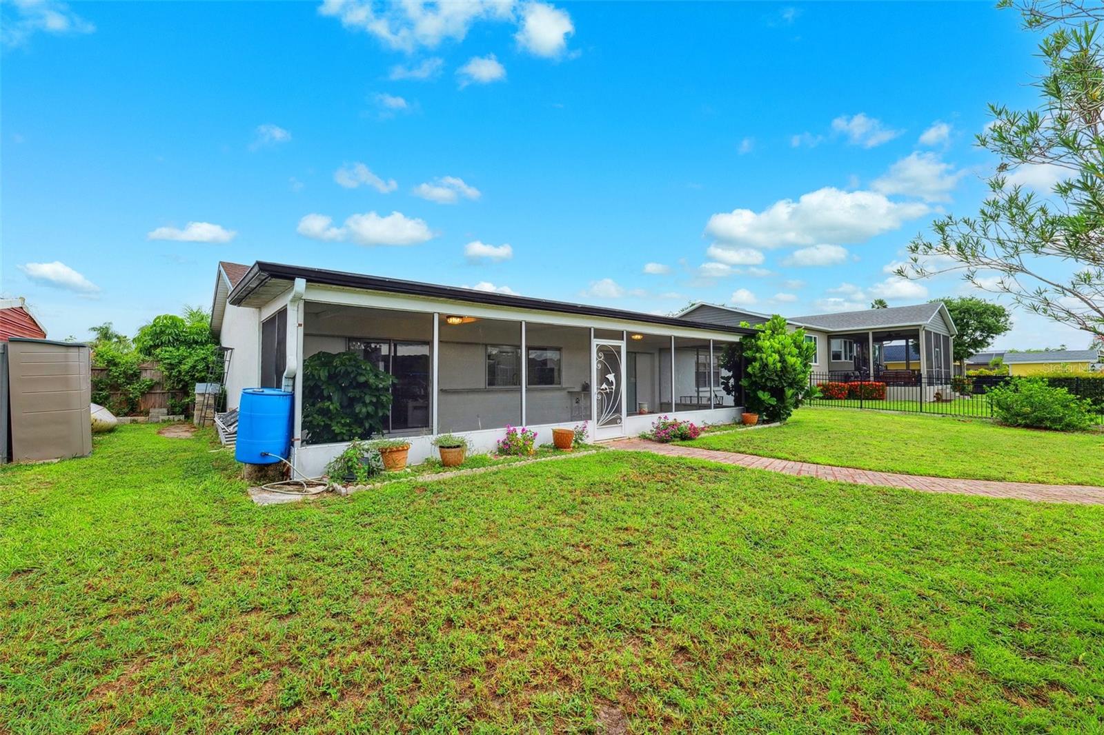 Listing photo id 32 for 6521 Bimini Court
