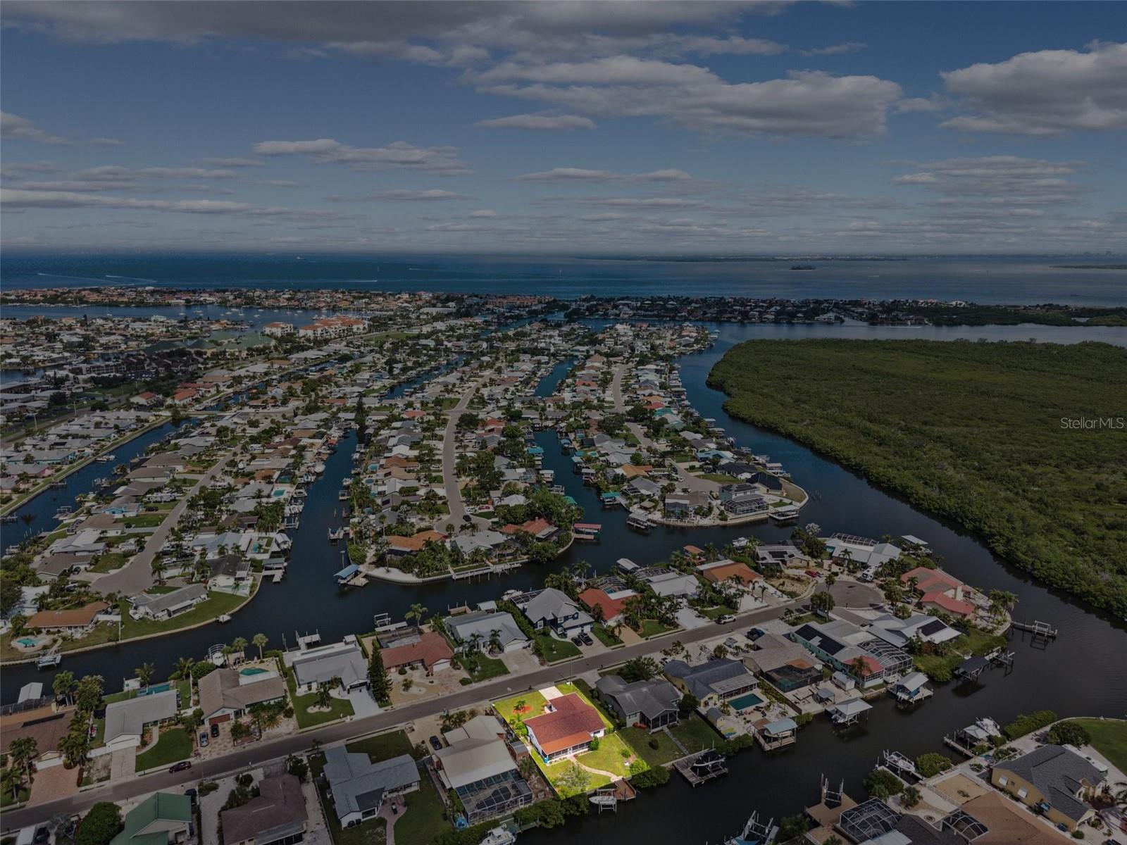 Listing photo id 50 for 6521 Bimini Court