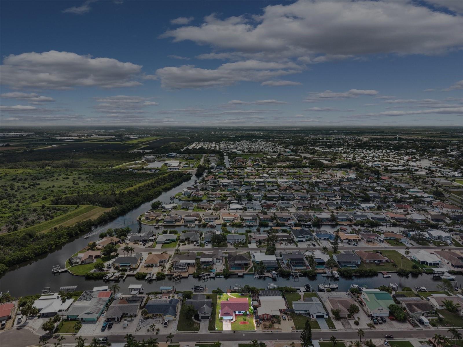 Listing photo id 54 for 6521 Bimini Court