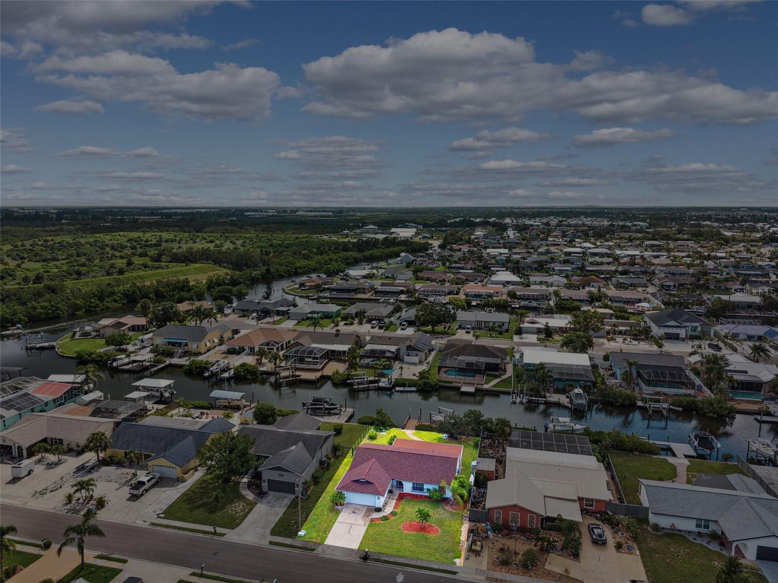 Listing photo id 56 for 6521 Bimini Court