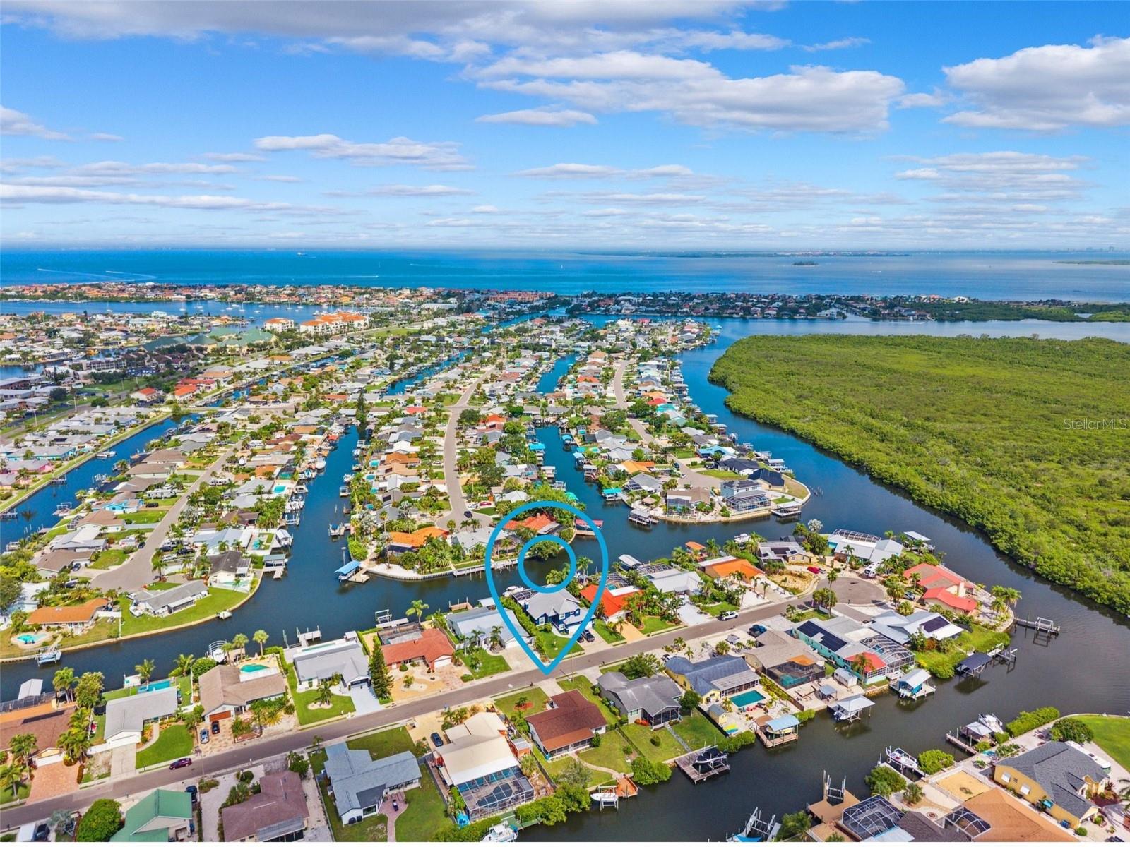 Listing photo id 58 for 6521 Bimini Court
