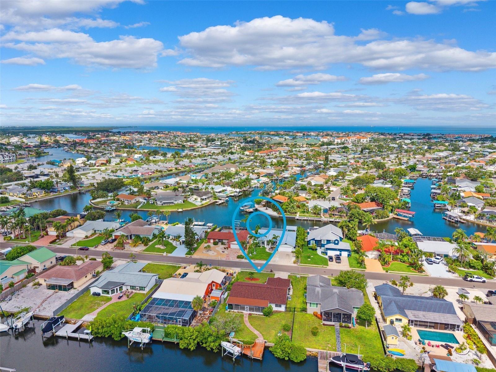Listing photo id 59 for 6521 Bimini Court