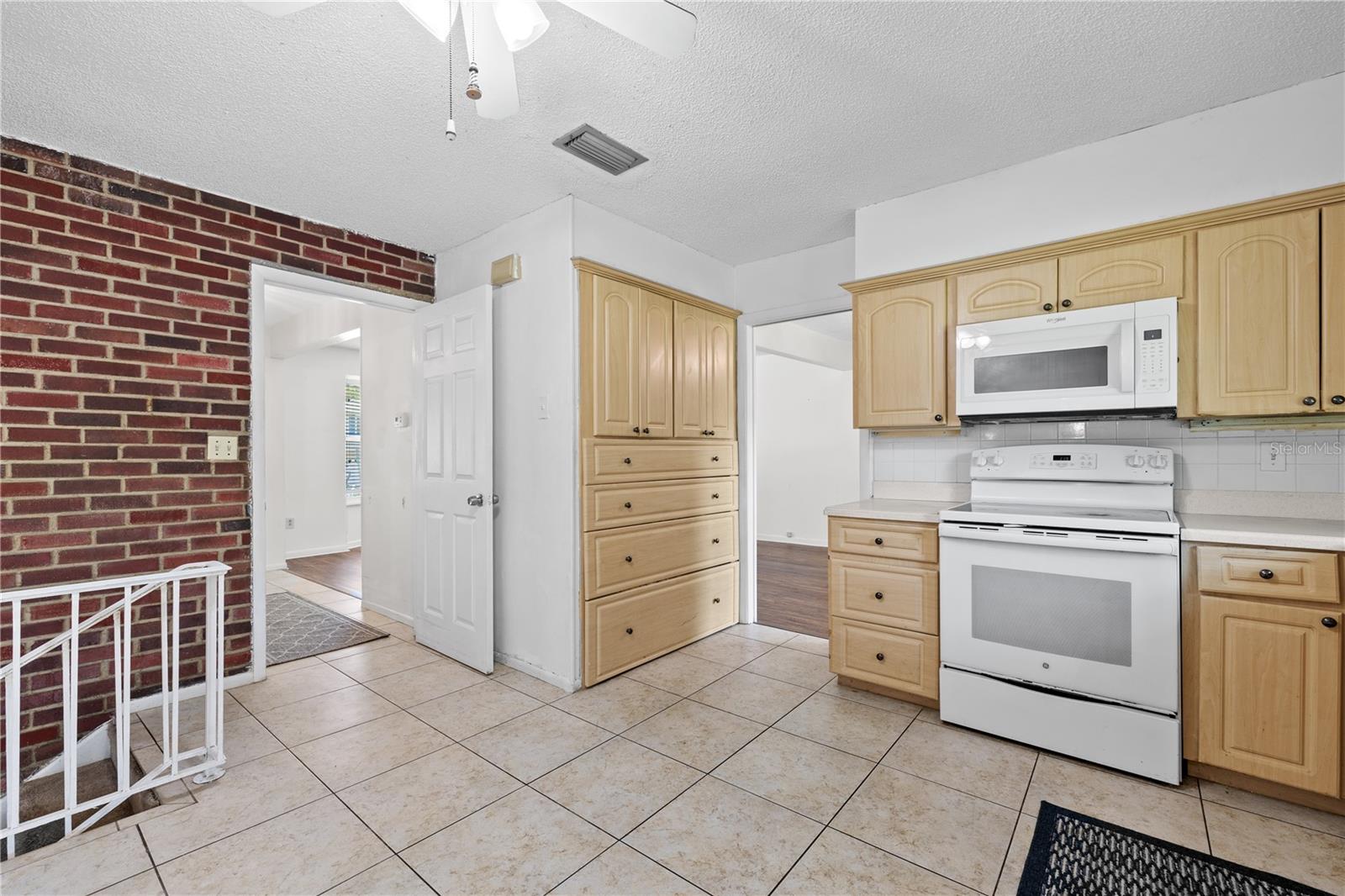 Image 11 of 46 For 8501 141st Street