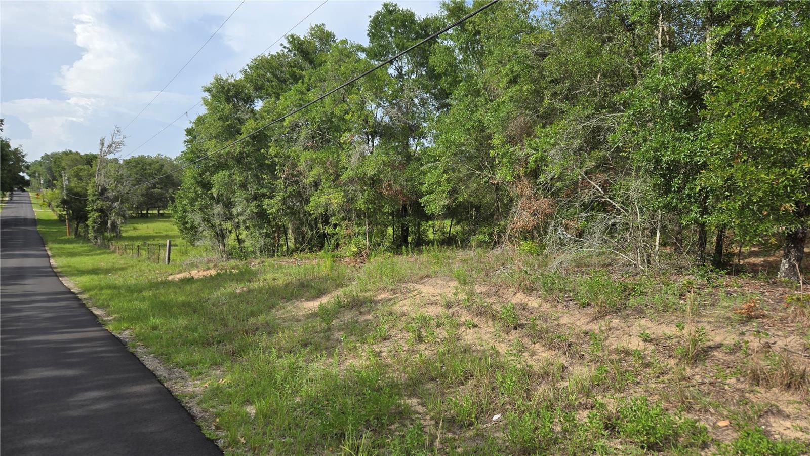 Image 10 of 25 For 4811 Redwood Avenue
