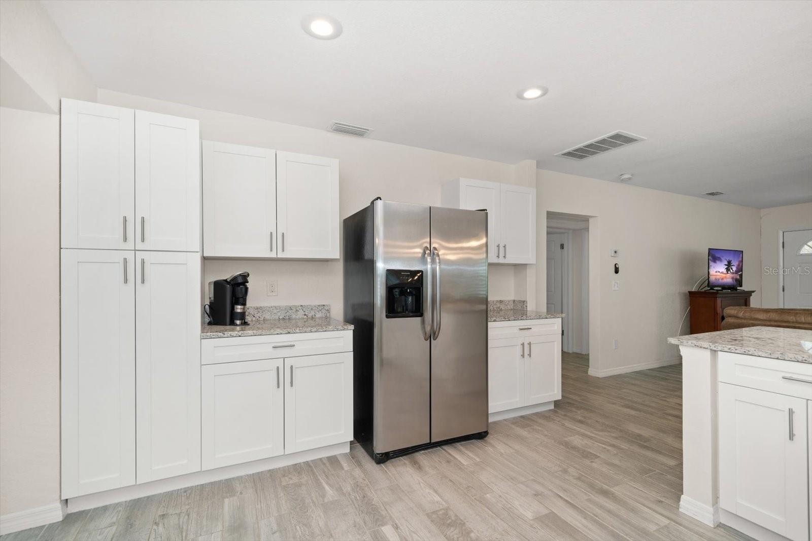 Image 11 of 31 For 520 34th Avenue N