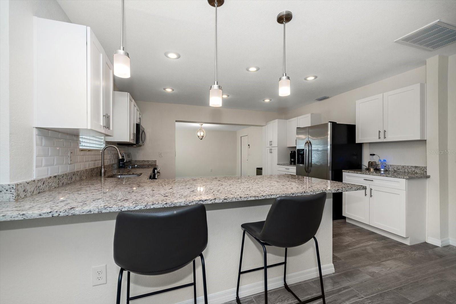 Image 7 of 31 For 520 34th Avenue N