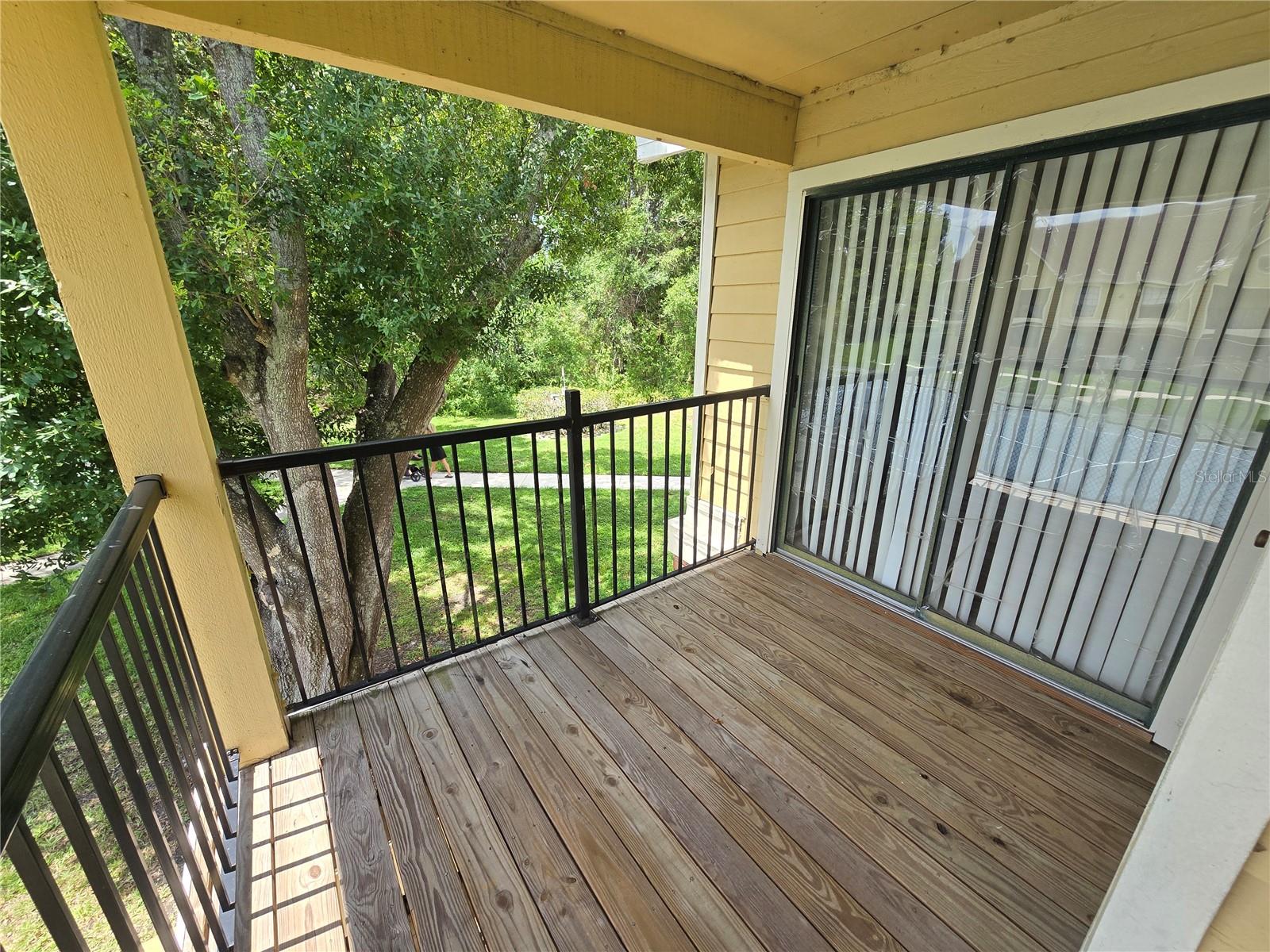 Image 19 of 21 For 8742 Mallard Reserve Drive 203
