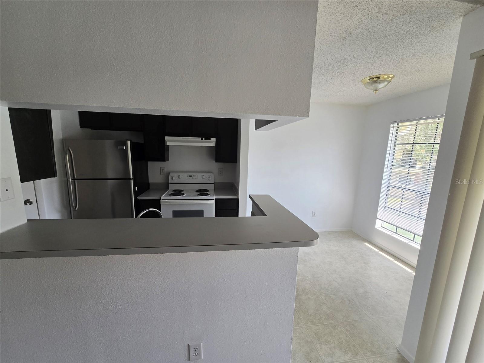 Image 6 of 21 For 8742 Mallard Reserve Drive 203