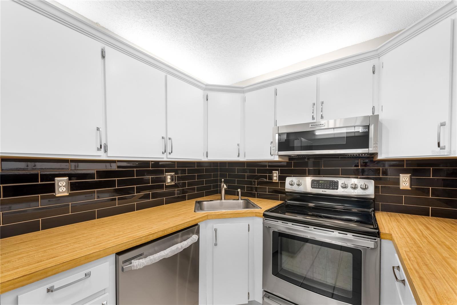 Image 13 of 47 For 3114 Lake Pine Way H2