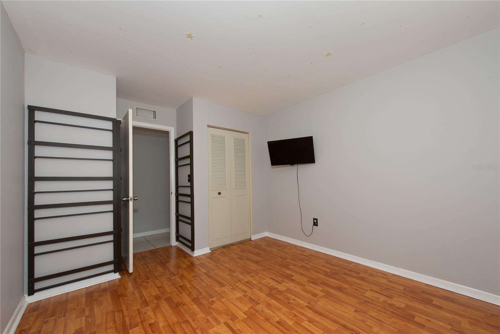 Image 14 of 47 For 3114 Lake Pine Way H2