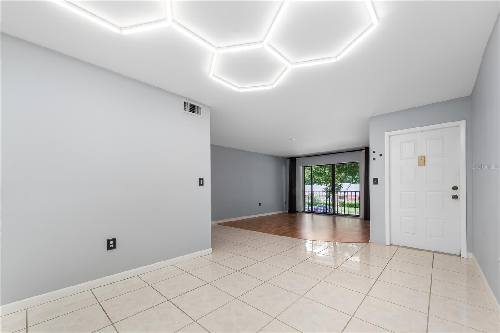 Image 30 of 47 For 3114 Lake Pine Way H2