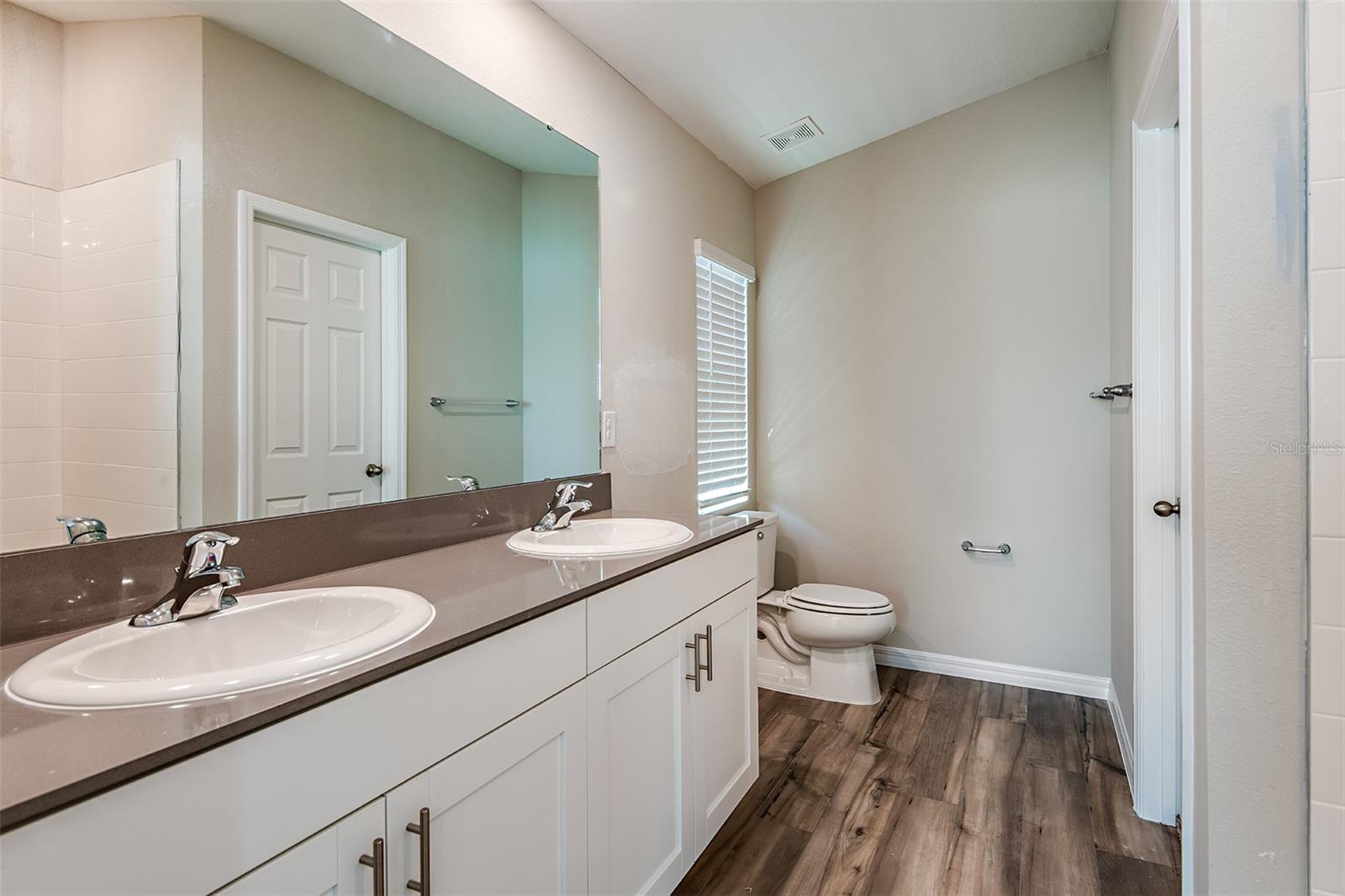 Listing photo id 10 for 36958 Sagemoor Drive