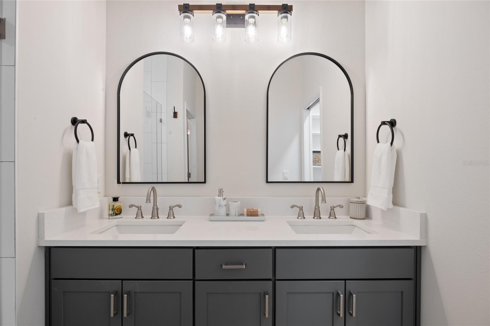 Image 17 of 29 For 288 Villa Corte Drive