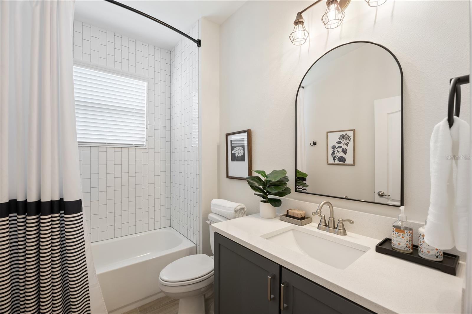 Image 22 of 29 For 288 Villa Corte Drive