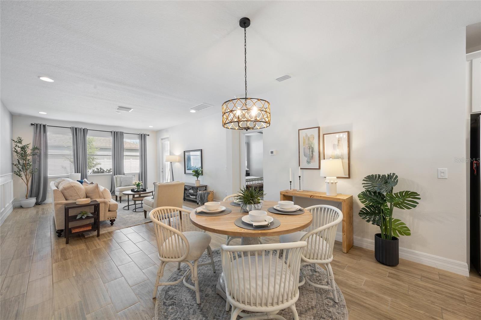 Image 7 of 29 For 288 Villa Corte Drive