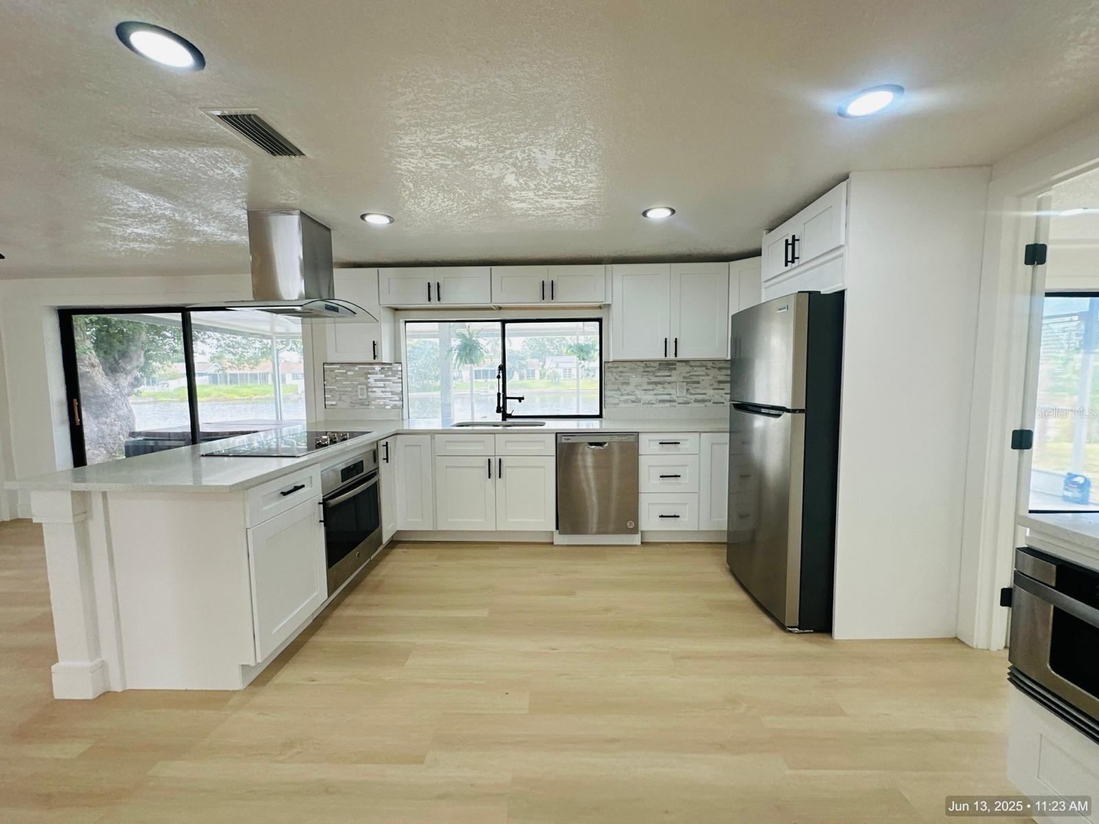 Image 21 of 54 For 3516 Norland Court