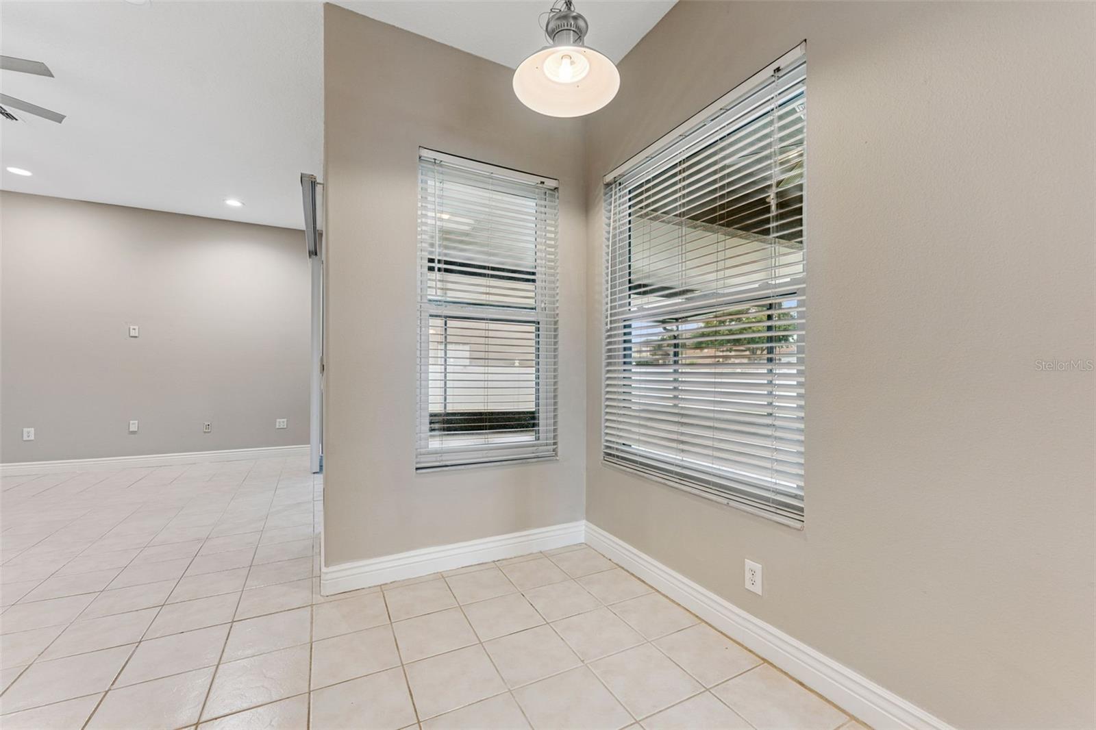 Image 13 of 48 For 25946 Buckthorn Avenue