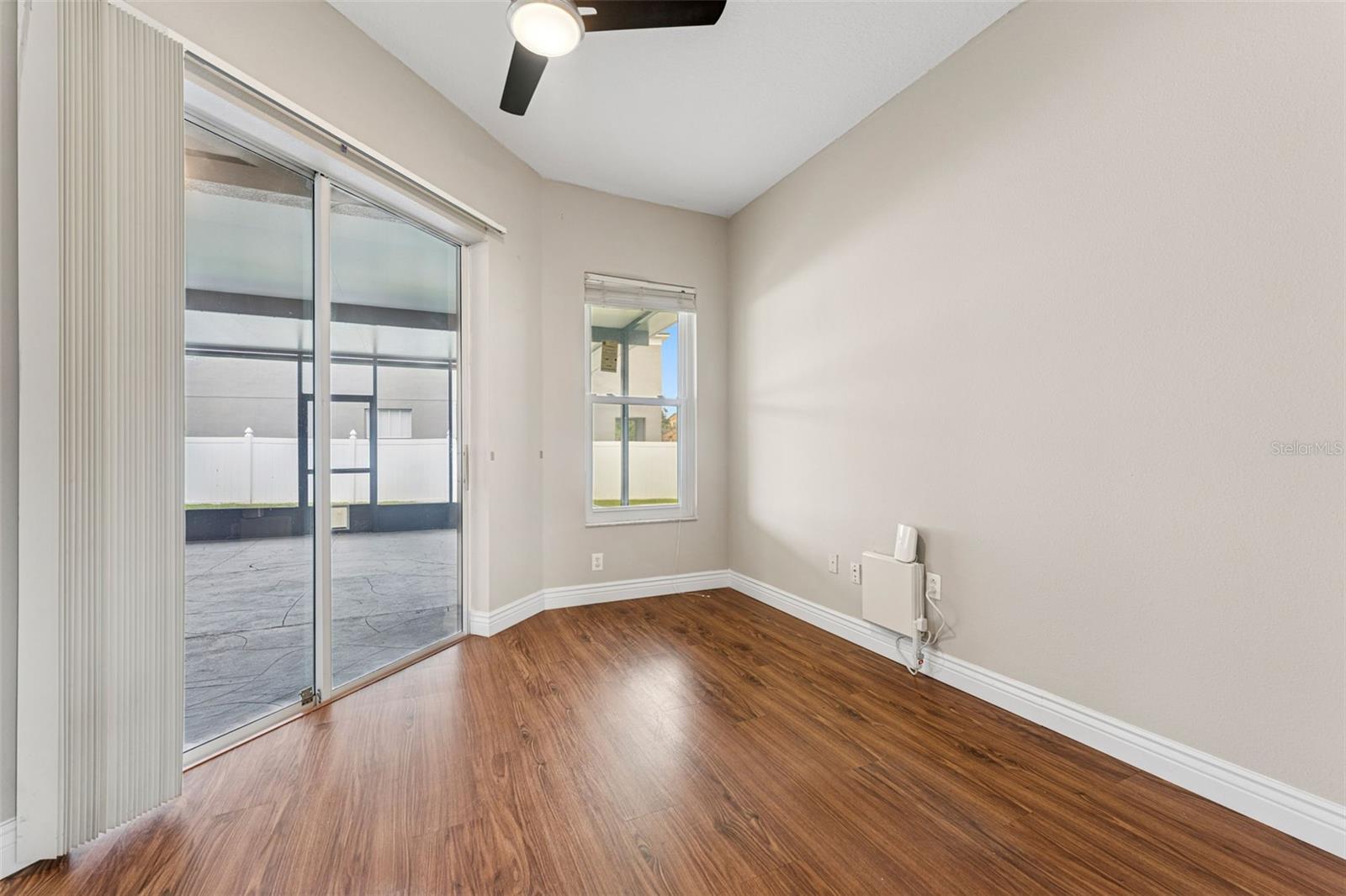 Image 18 of 48 For 25946 Buckthorn Avenue
