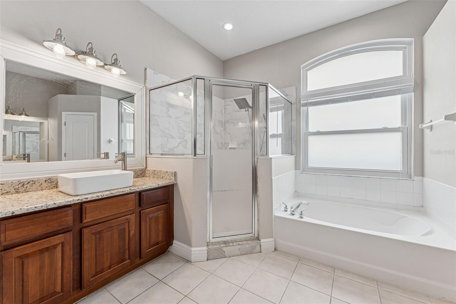 Image 21 of 48 For 25946 Buckthorn Avenue