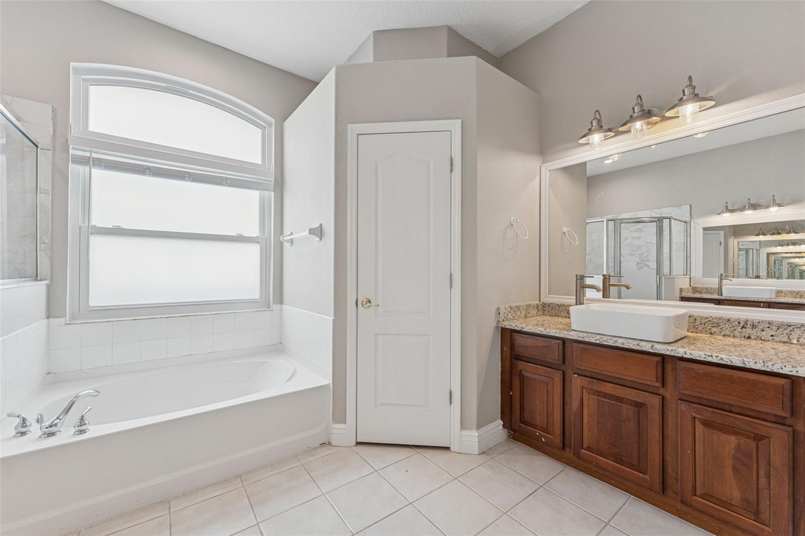 Image 22 of 48 For 25946 Buckthorn Avenue