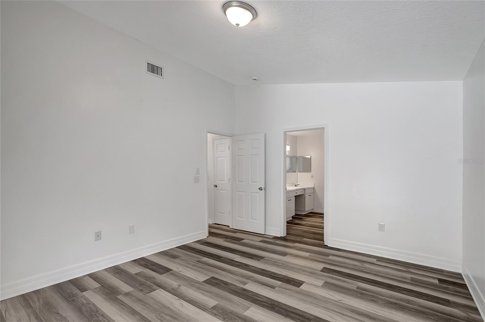 Image 18 of 38 For 4129 Marlow Loop
