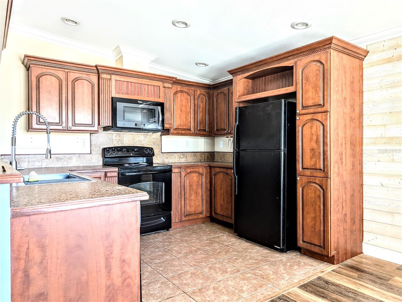 Image 2 of 27 For 6621 Kumquat Drive