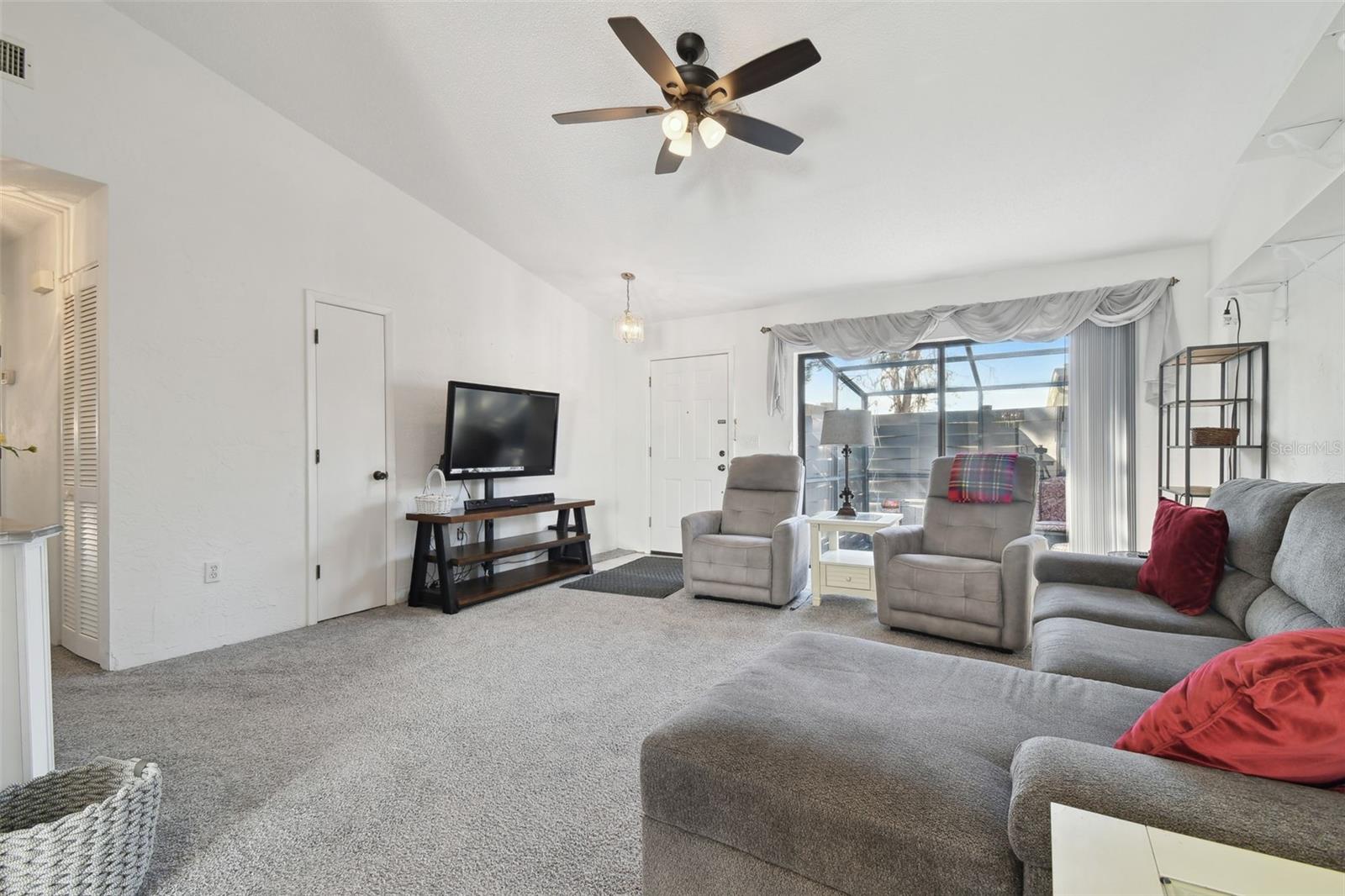 Image 14 of 72 For 23325 Club Villas Drive 2