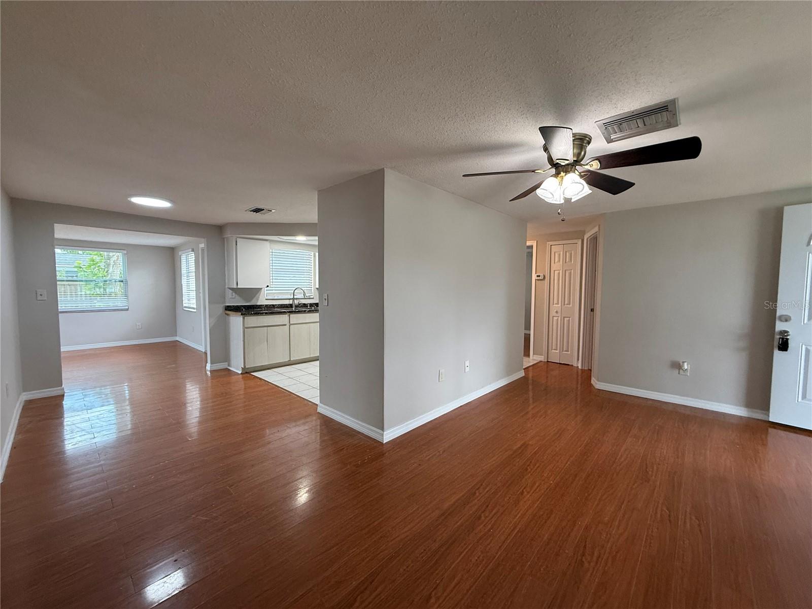 Image 6 of 34 For 9753 Lake Chrise Lane